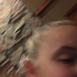 Meet your Posher, Laur